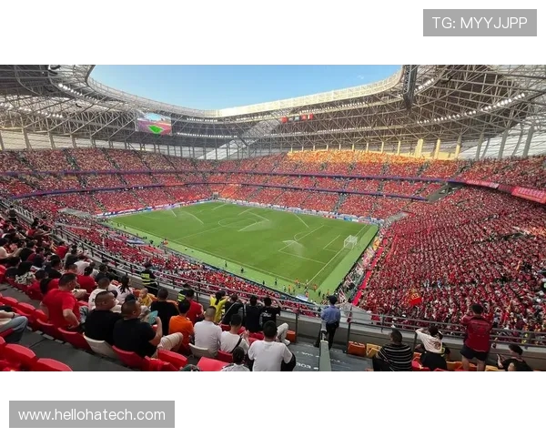 聚焦足球明星赛场内外的成长奋斗与时代荣耀传奇故事全景新章录篇