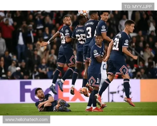 克莱蒙与巴黎FC激战正酣比分揭晓精彩瞬间回顾