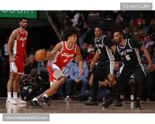 季后赛激战马刺对决灰熊谁能挺进下一轮争夺荣耀